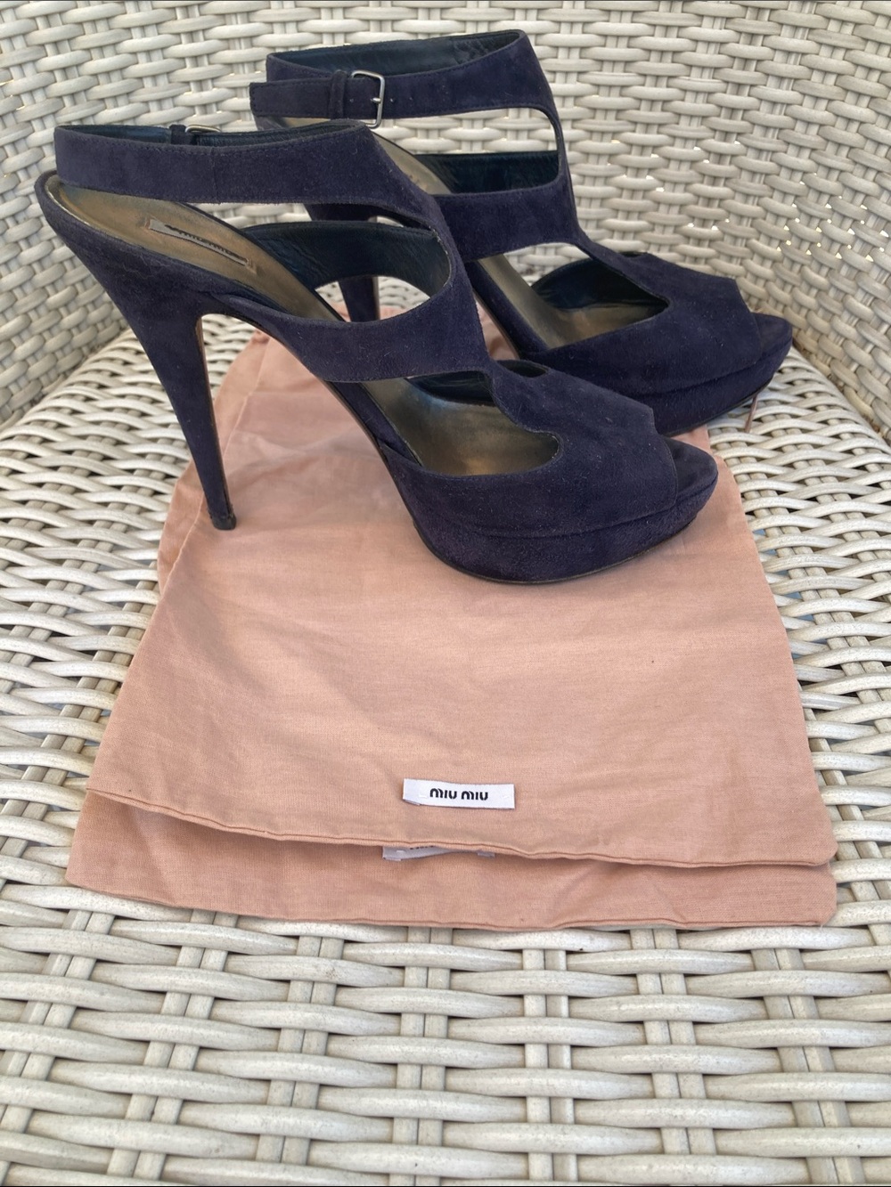 Miu Miu Navy Suede Cutout Peep-Toe Heels EU size 41 - Picture 9 of 9